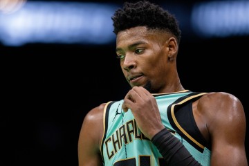 开云棋牌-打回悬念！黄蜂第三节32-20净胜骑士12分 仍落后12分进入末节